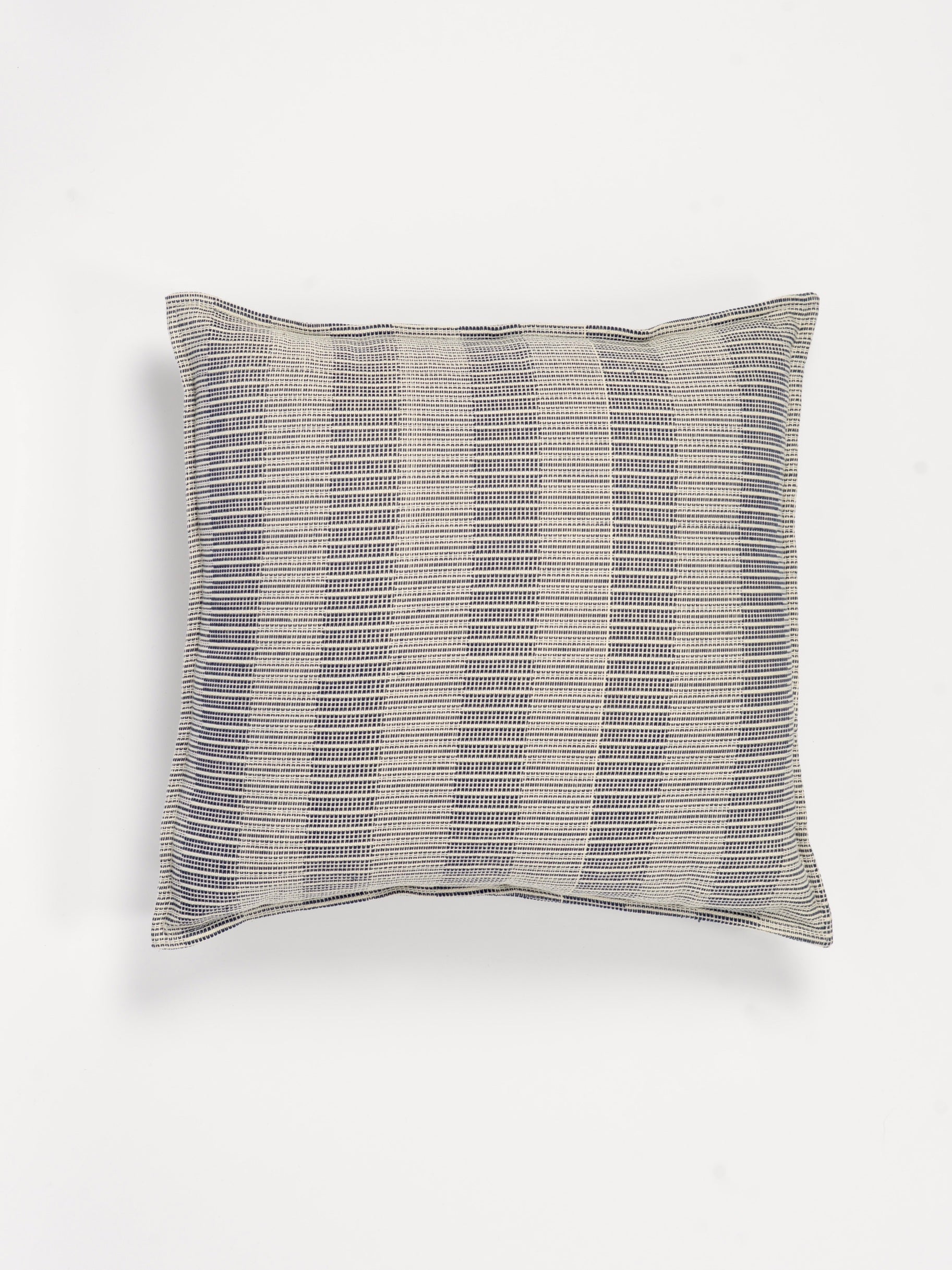 Coussin à rayures Aïssa Dione pour Timuntu