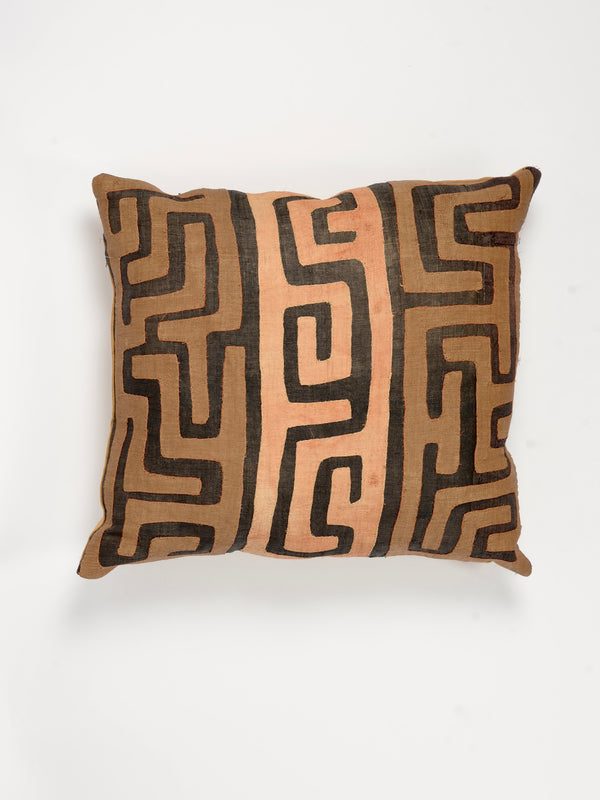 Coussin Ntshak raphia tissé main - Artisanat Congo