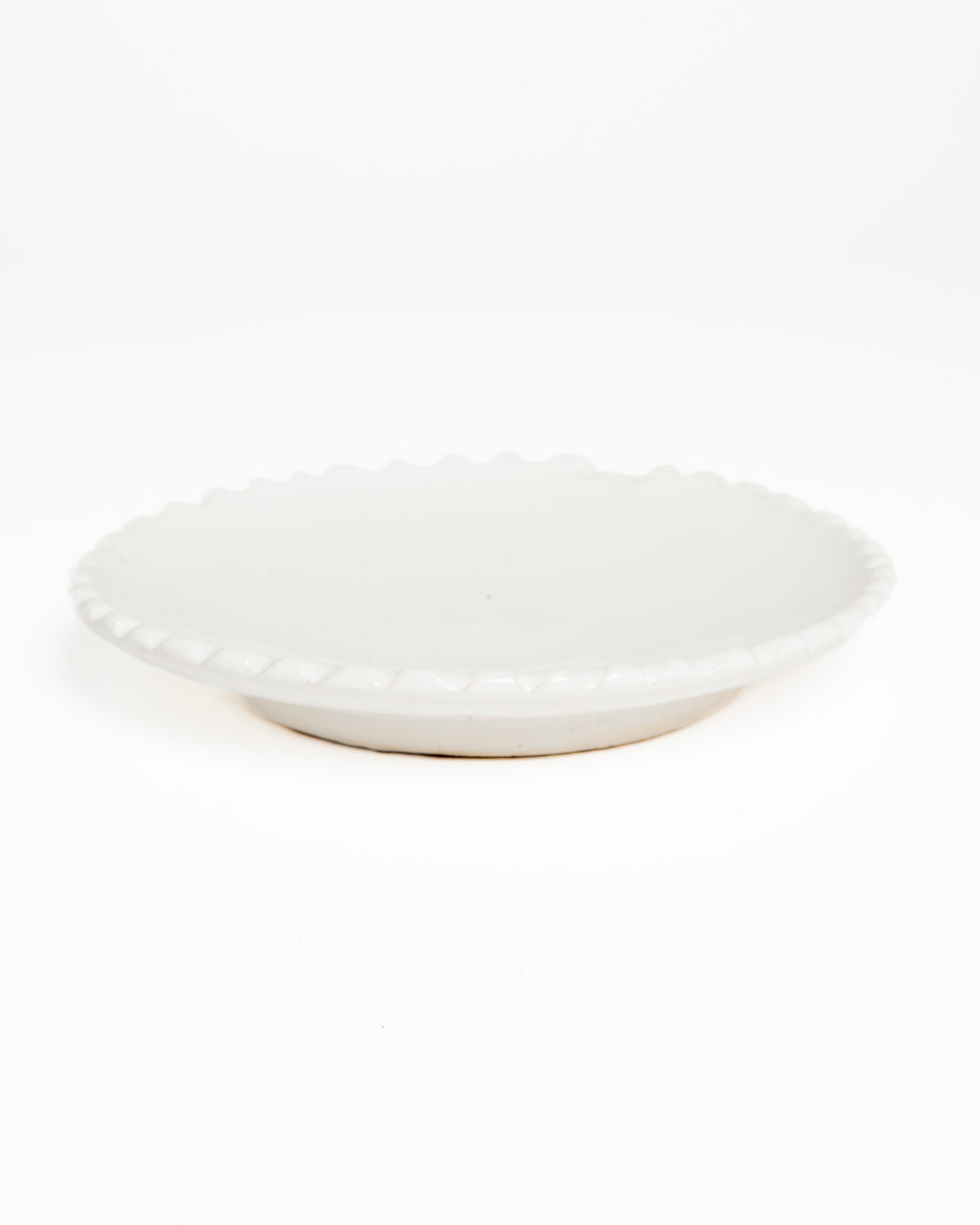 Assiette Blanche Crénelée
