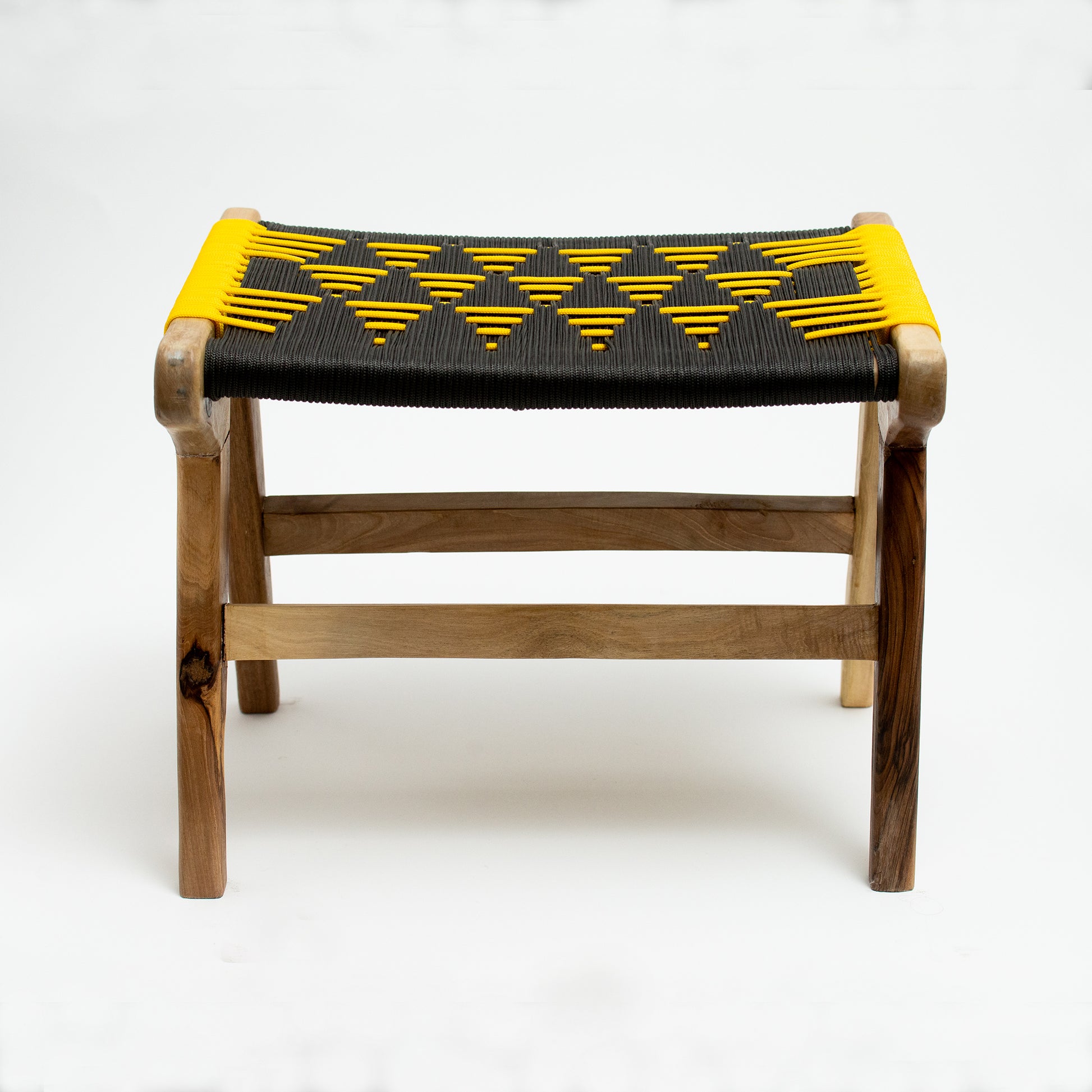Tabouret artisanal en corde tressée