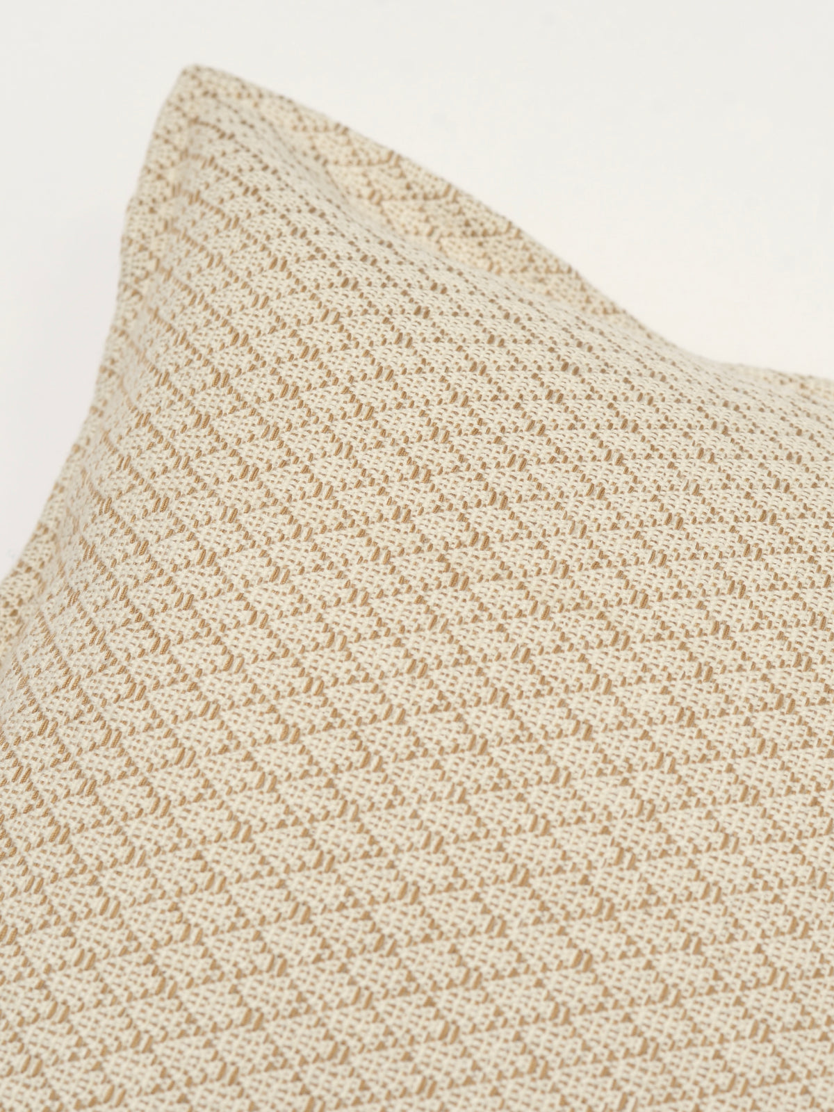 Coussin Aïssa Dione pour TIMUNTU
