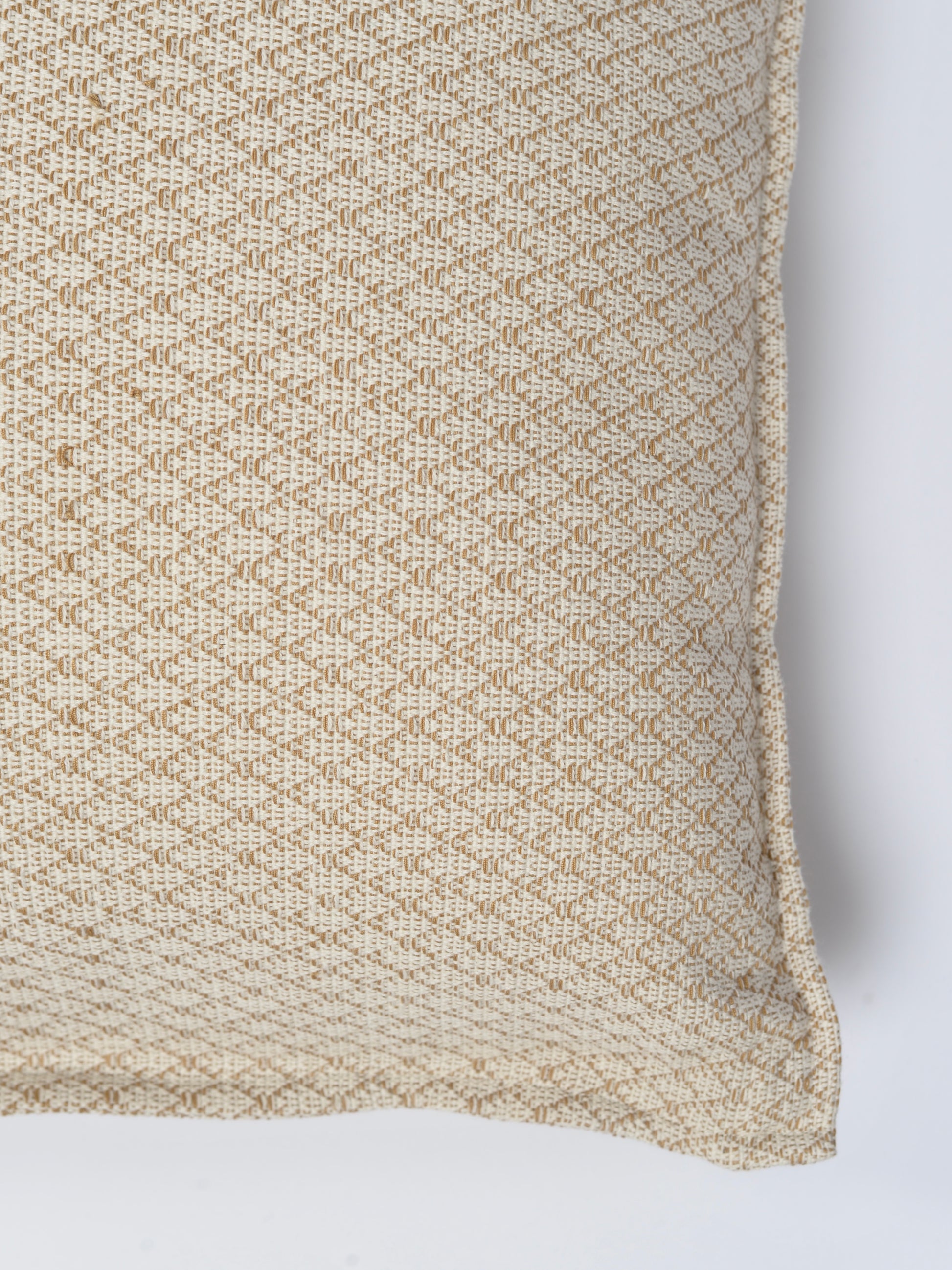 Coussin Aïssa Dione pour TIMUNTU