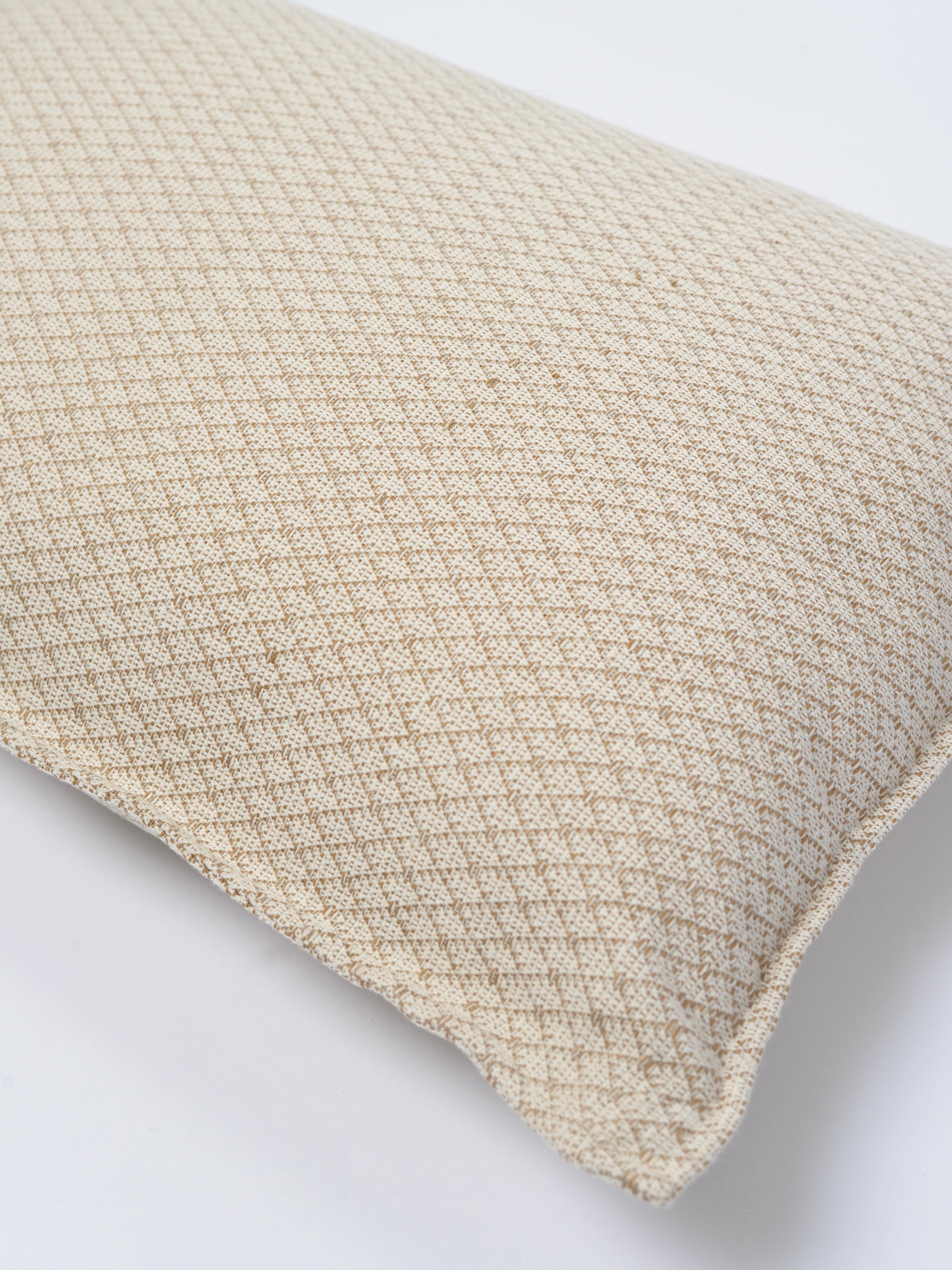 Coussin Aïssa Dione pour TIMUNTU