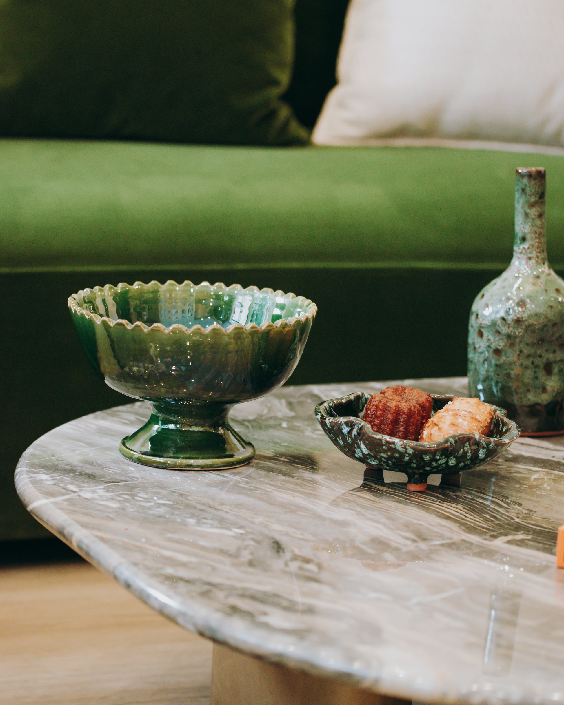 Coupe à bord dentelé