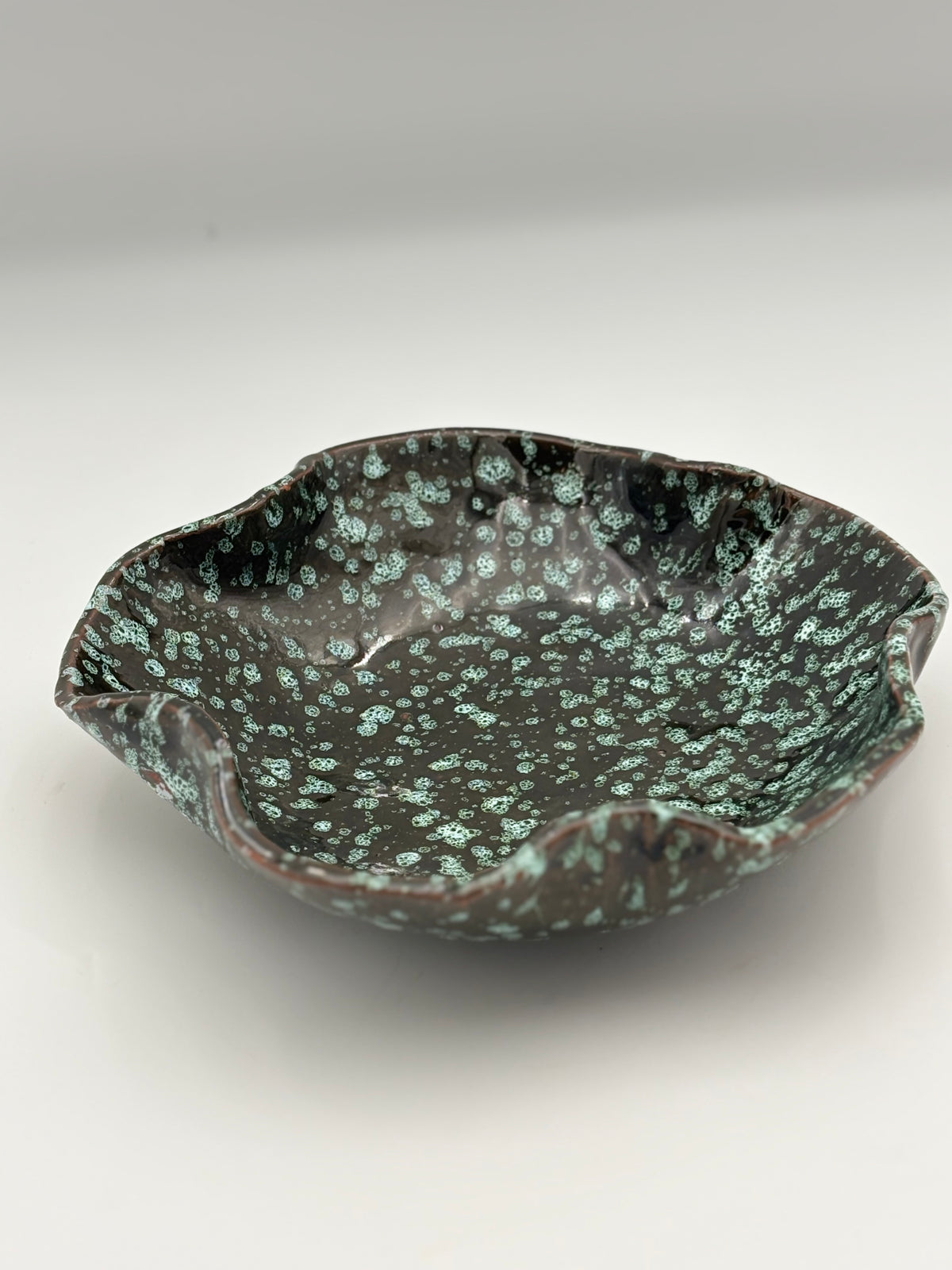 Coupe zig zag céramique minérale - Artisanat Maroc