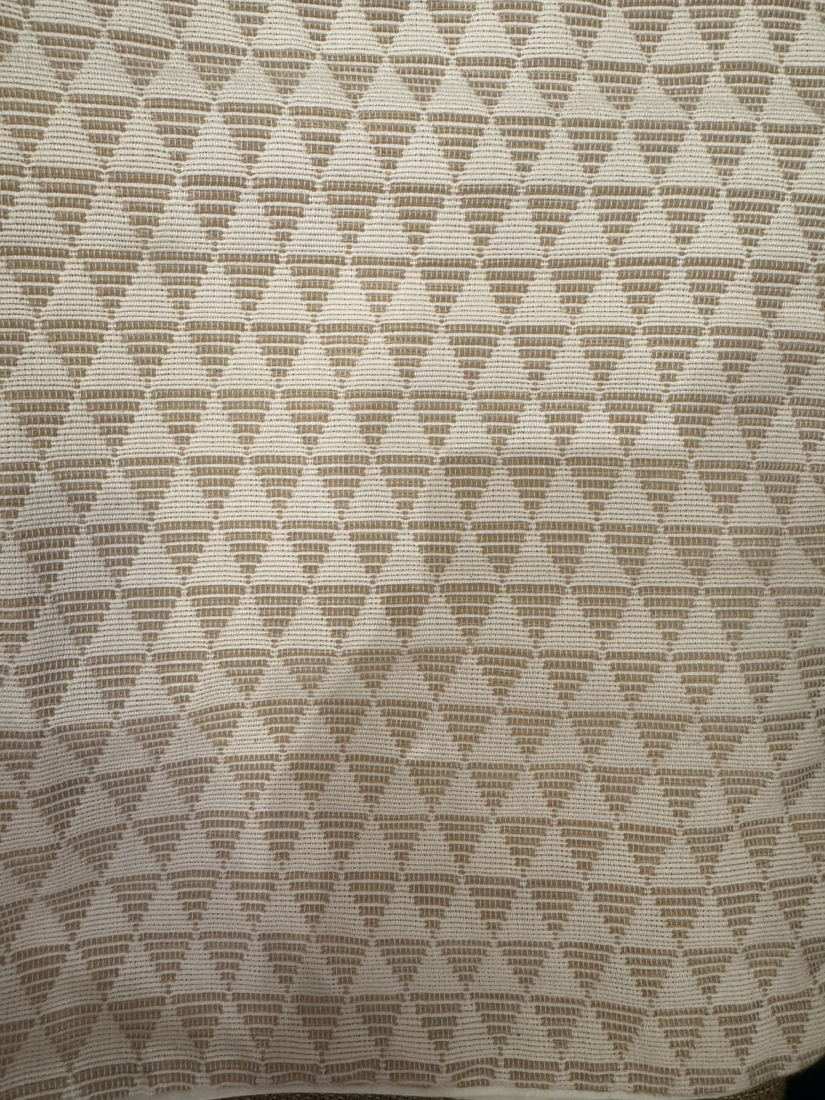 housse de coussin pagne tissé Pyramdie beige 50 x 35 cm TISSERAND DAKAR