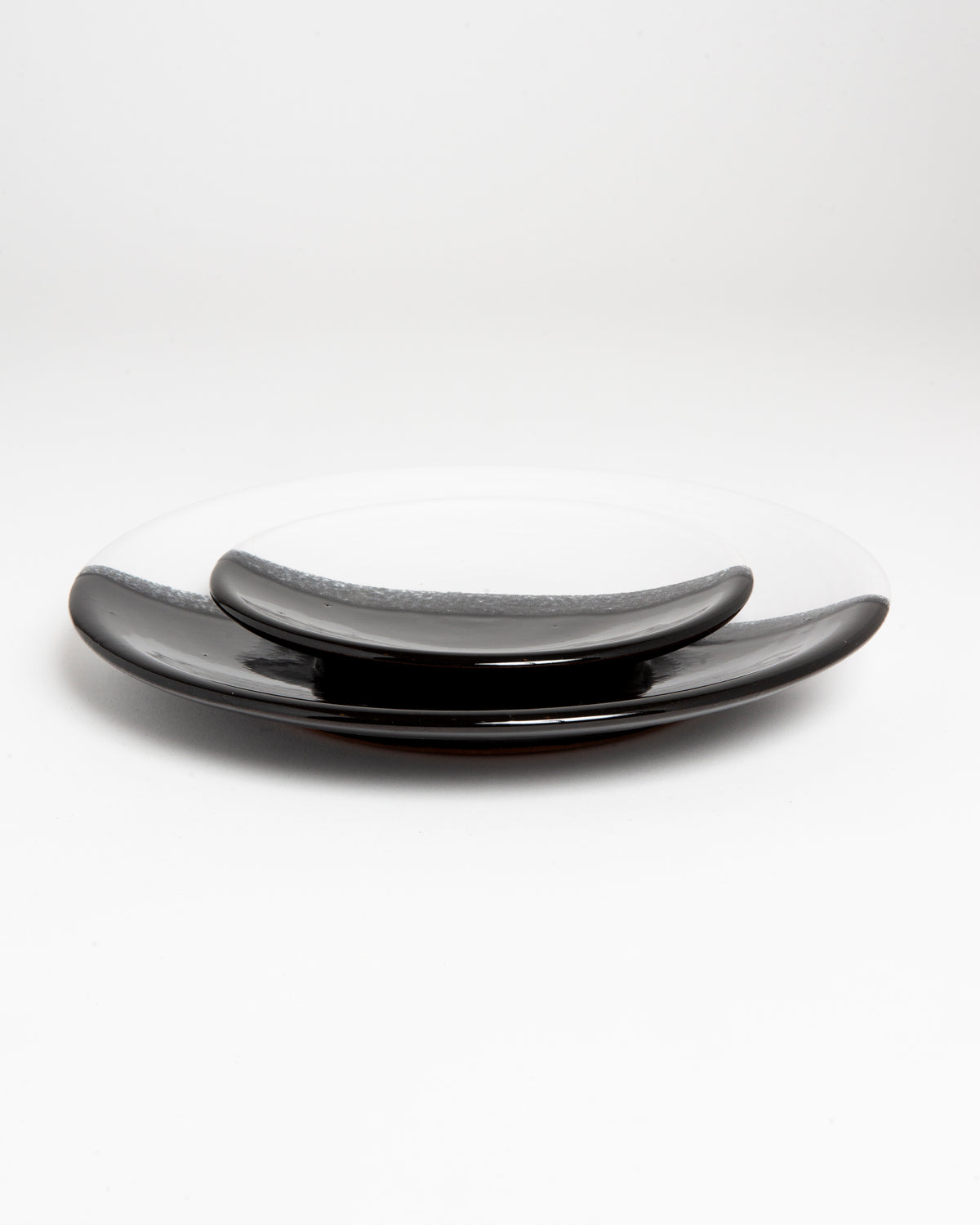 Two-tone black and white handmade plate