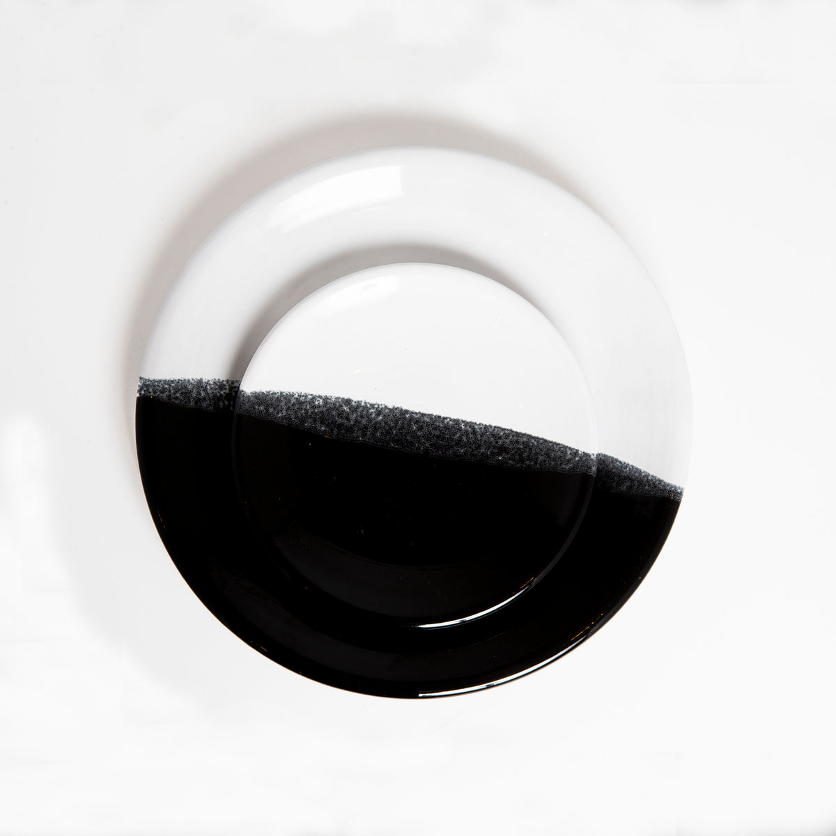 Two-tone black and white handmade plate