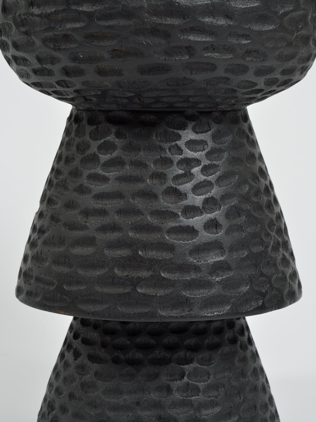 TIMUNTU stool in solid wood